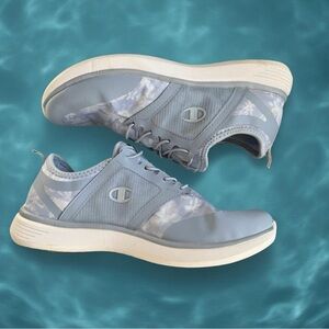 Champion Women's Blue Palm Tree Design Athletic Shoes
Preowned in good condition